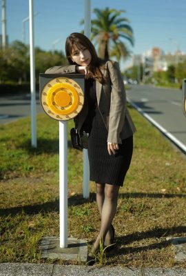 (雪平れい左) 春の満ち足りた気持ちが一気に解放され、美しいS字カーブが実にもどかしく反則的(21P)