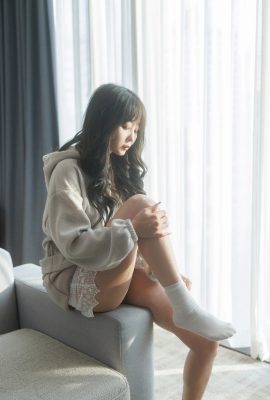 (ヨニ) 韓国美女のセクシーな着こなしに胸がキュンキュン(17P)