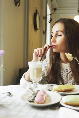 最近女子の間で食後に目・口・膣を触らないように注意喚起が流行中! サンディA(123P)