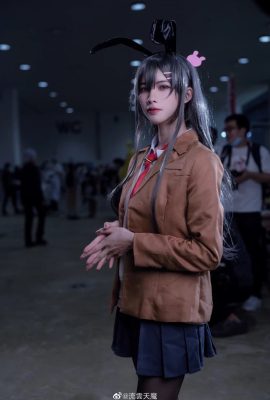 豚頭少年はバニーガール先輩の夢を見ない CN:Mizuli 桜島麻衣 (撮影:@流云天魔) (9P)