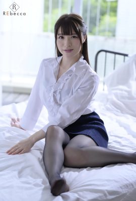 (琴井琴) 黒ストッキングと翡翠の美脚は1秒で脚コントロールを征服(36P)