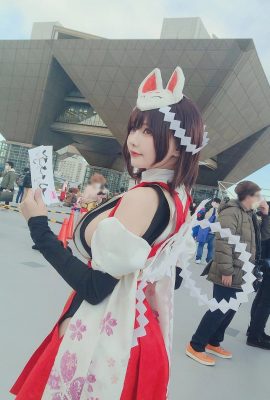 C99 セクシーキュートな谷間コスプレ