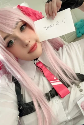 Junkenstein -Yuni Selfies