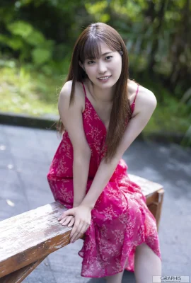 （ミヤ・ジュリ）水っぽい目はとても魅力的であるので、全身が焦点に満ちています（21p）